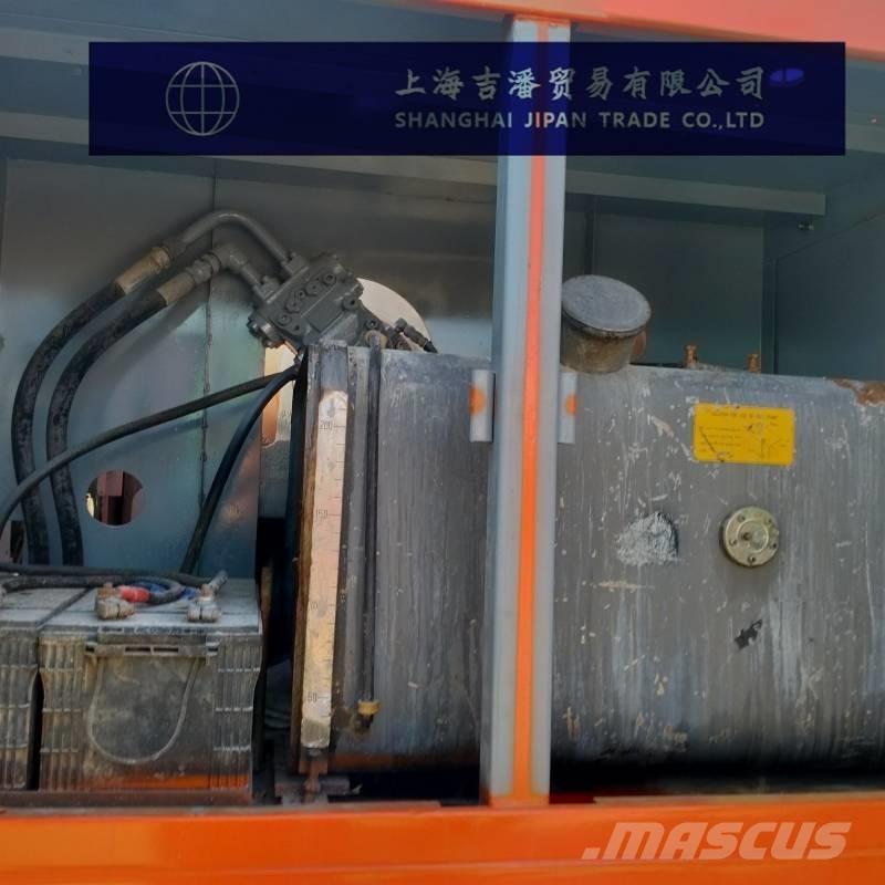 Hitachi KH 150-3 Kranovi sa gusjenicama