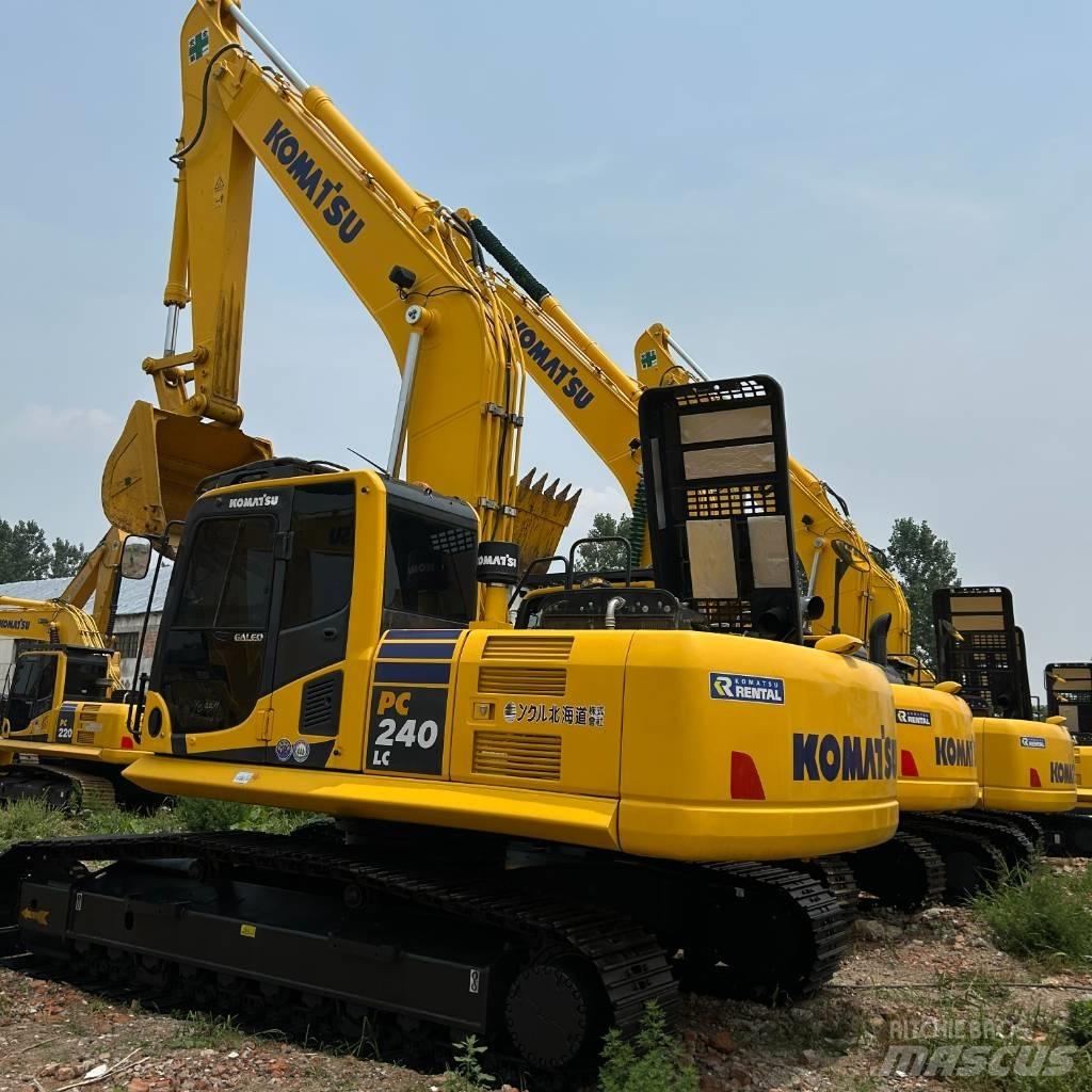 Komatsu 240-8 Bageri gusjeničari