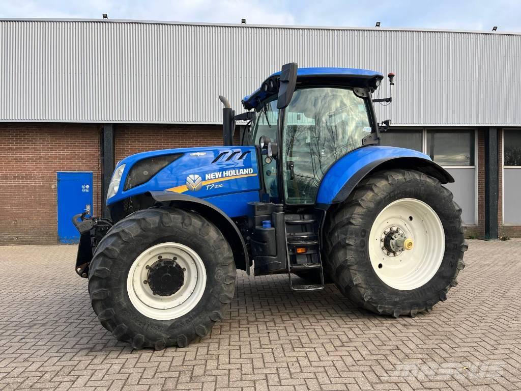 New Holland T 7.230 Traktori