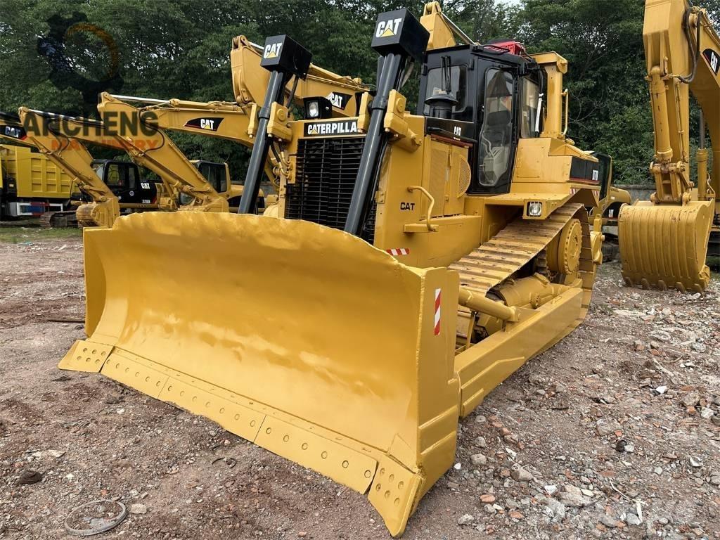 CAT D7R Buldožeri gusjeničari