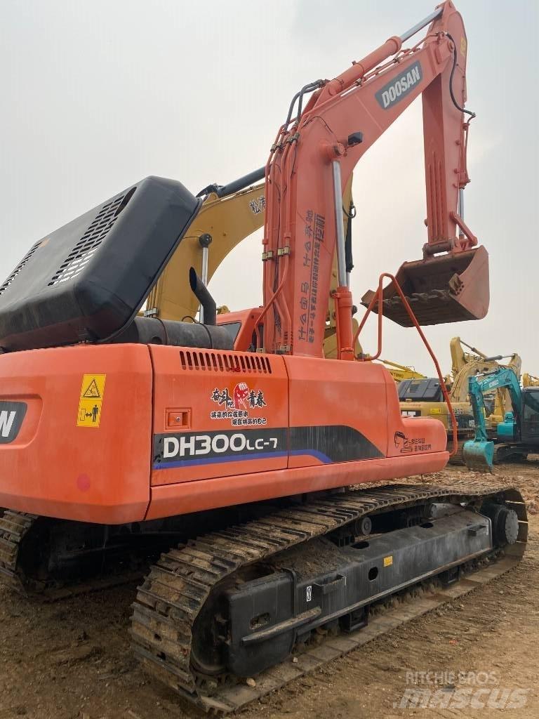 Doosan DH300-7 Bageri gusjeničari
