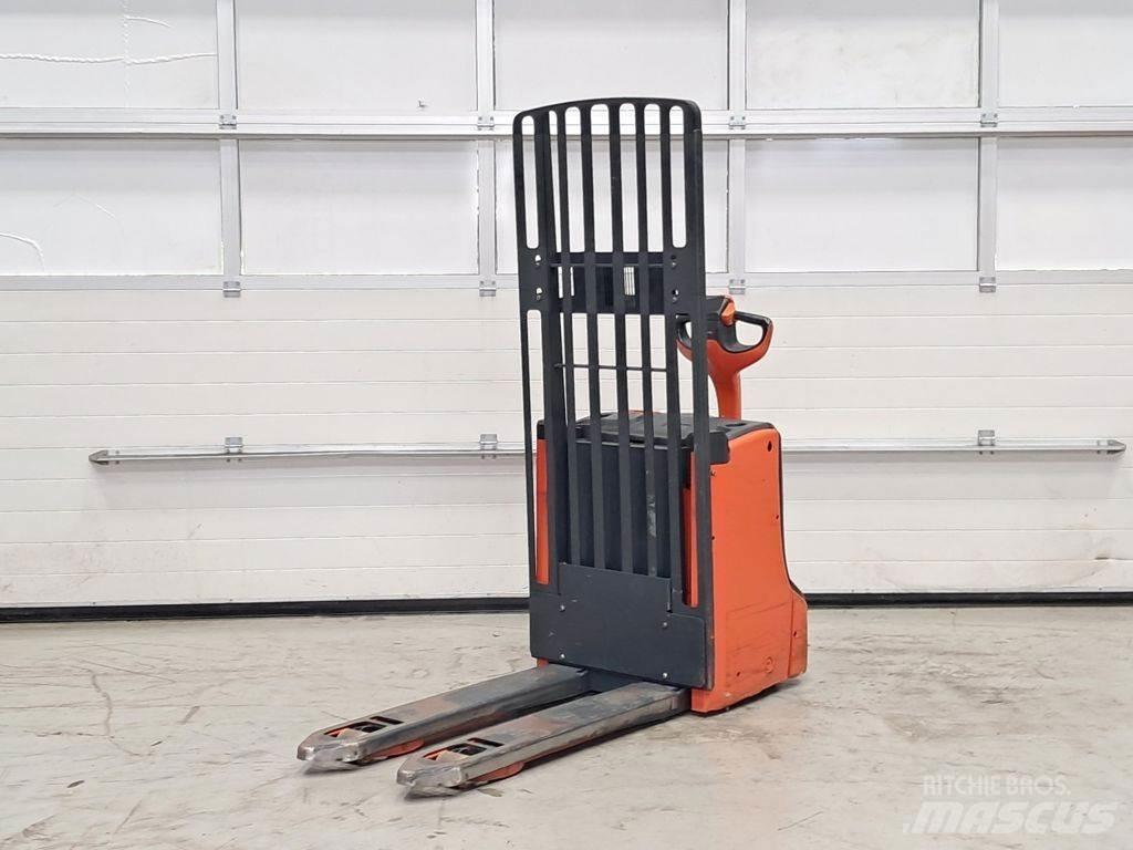 Linde T16L Nisko podizni električni viličar