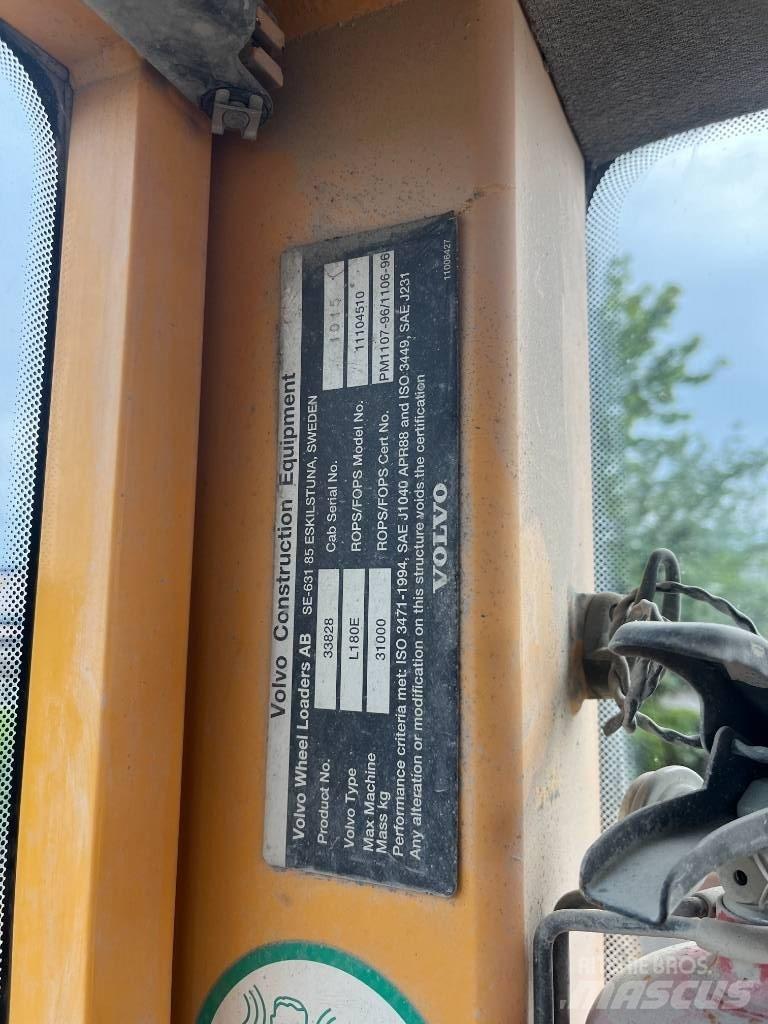Volvo L 180 E Utovarivači na kotačima