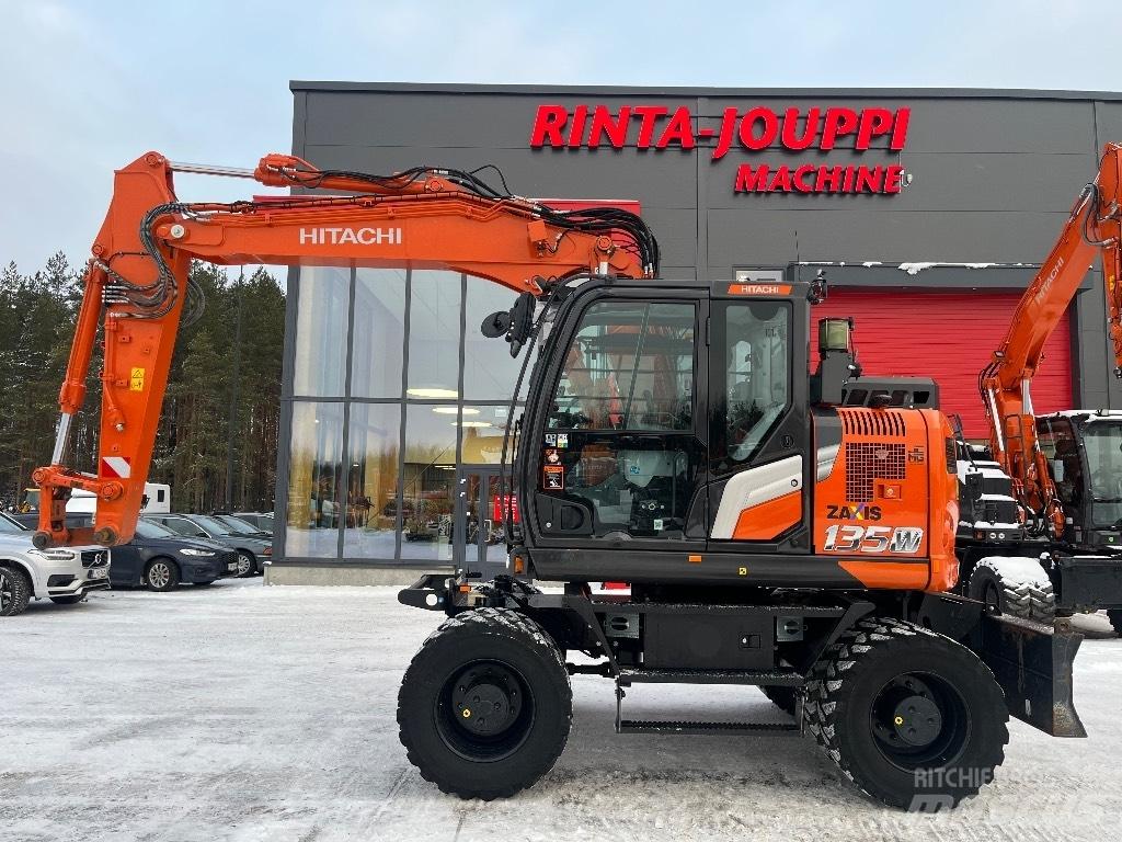 Hitachi ZX 135 W-7 Bageri na kotačima