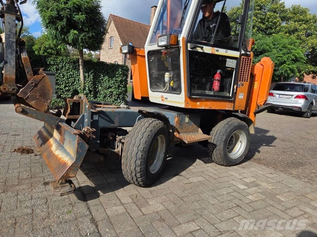 Boki 4551 Bageri na kotačima