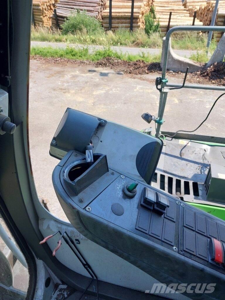 Sennebogen 730E Bageri za manipuliranje materijalom / otpadom