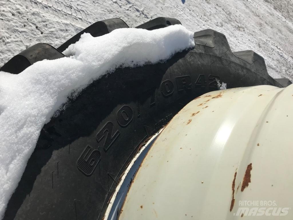 Firestone 620/70R42 Gume, kotači i naplatci