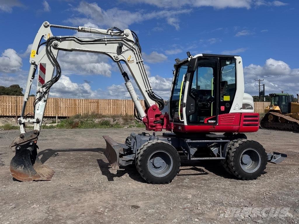Takeuchi TB 295 W Bageri na kotačima