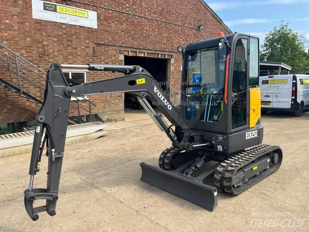 Volvo ECR 25 D Mini bageri <7t