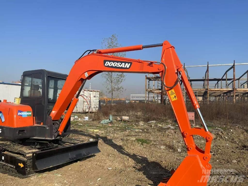 Doosan DH 55 Mini bageri <7t
