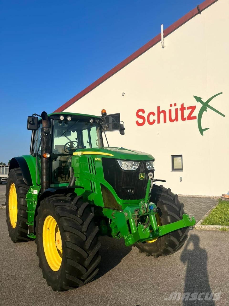 John Deere 6170M Traktori