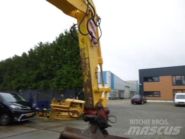 New Holland MH Plus Bageri na kotačima