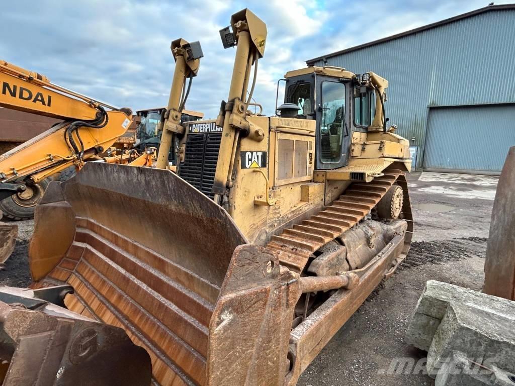 CAT D 8 N Buldožeri gusjeničari