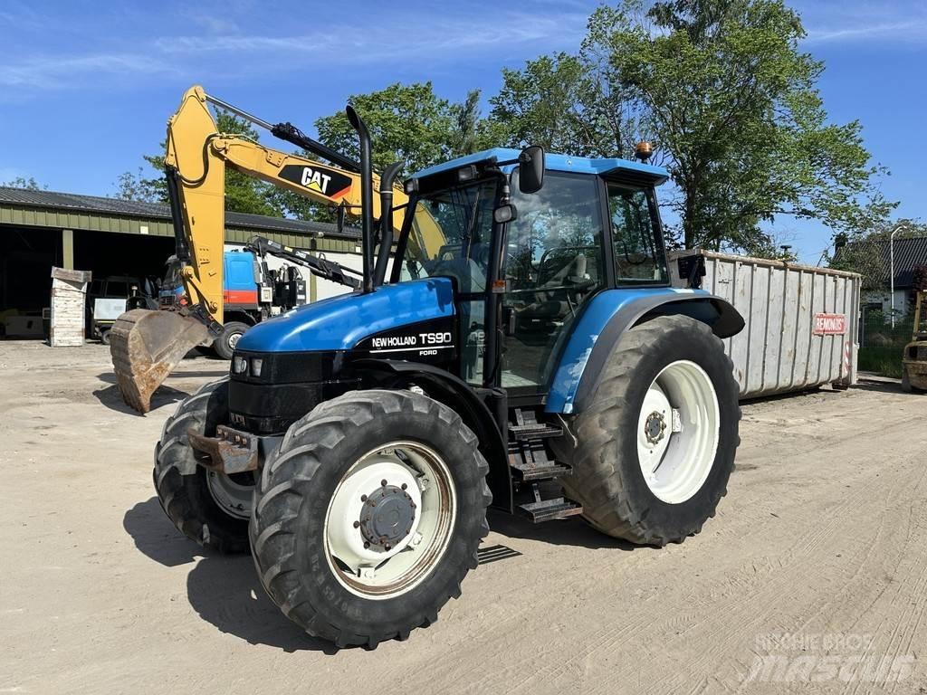 New Holland TS 90 Traktori