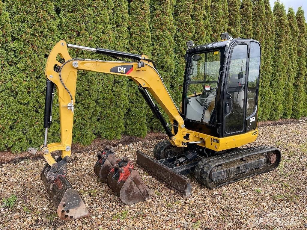 CAT 302.7D CR Mini bageri <7t
