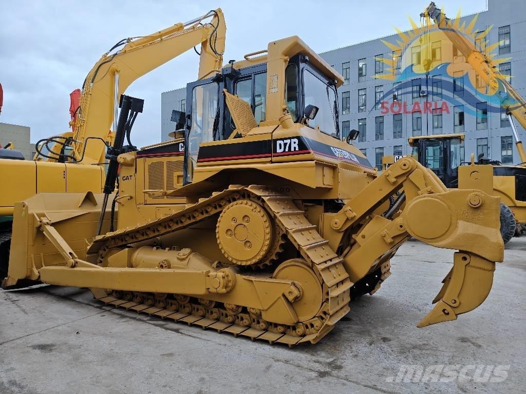 CAT D 7 R Buldožeri gusjeničari