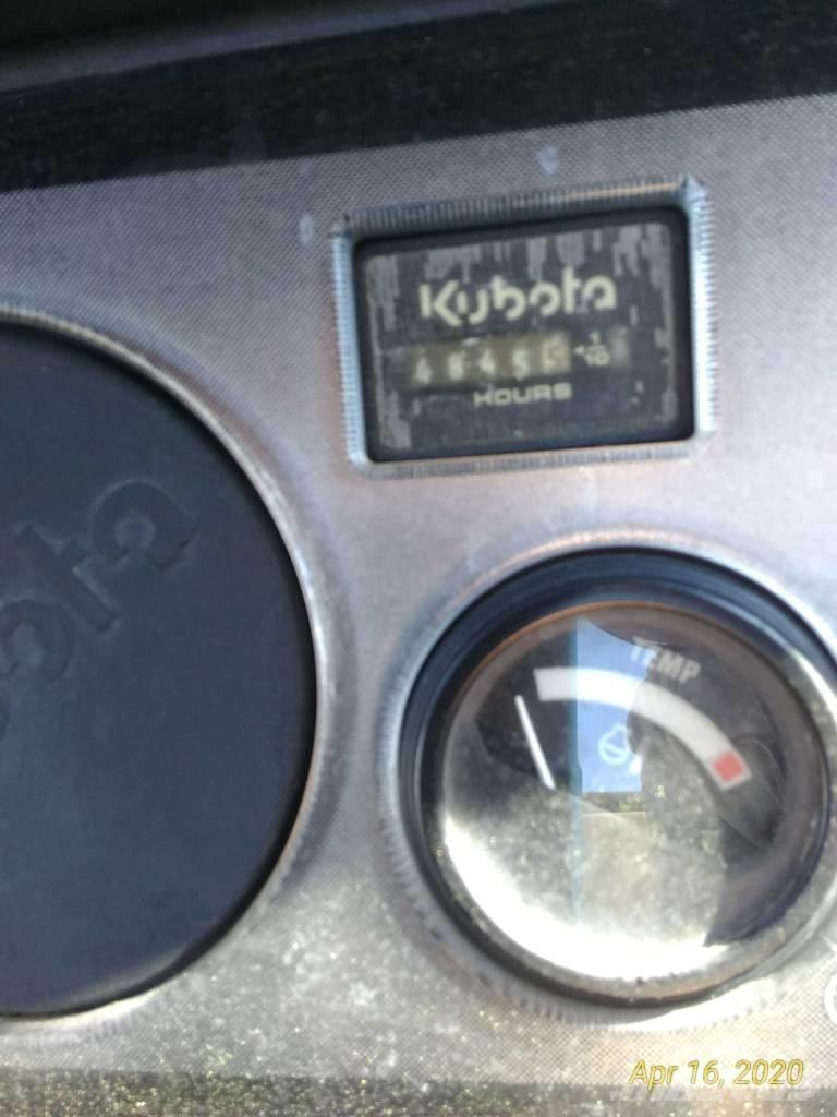 Kubota RTV 900 Pomoćni strojevi