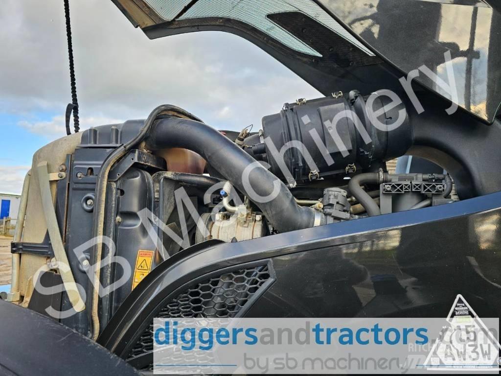 Valtra T 154 Traktori