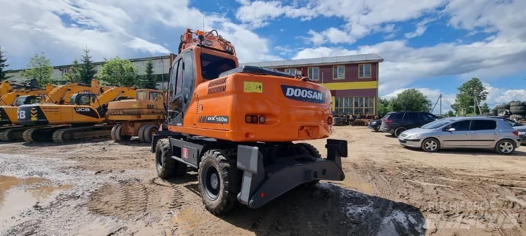 Doosan DX 160 W Bageri na kotačima