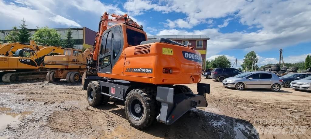 Doosan DX 160 W Bageri na kotačima