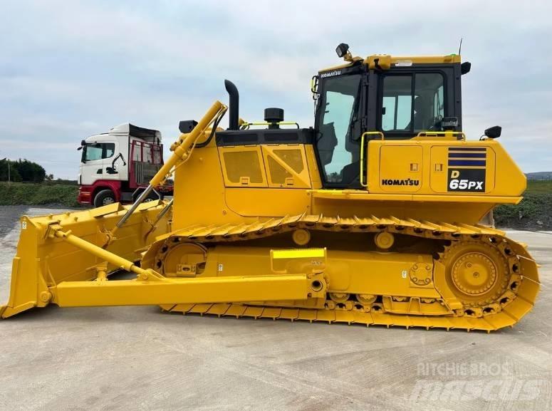 Komatsu D 65PX-18 Buldožeri gusjeničari