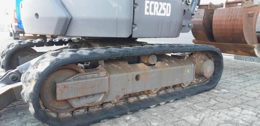 Volvo ECR 25 D Mini bageri <7t