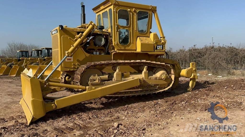 CAT D 8 K Buldožeri gusjeničari