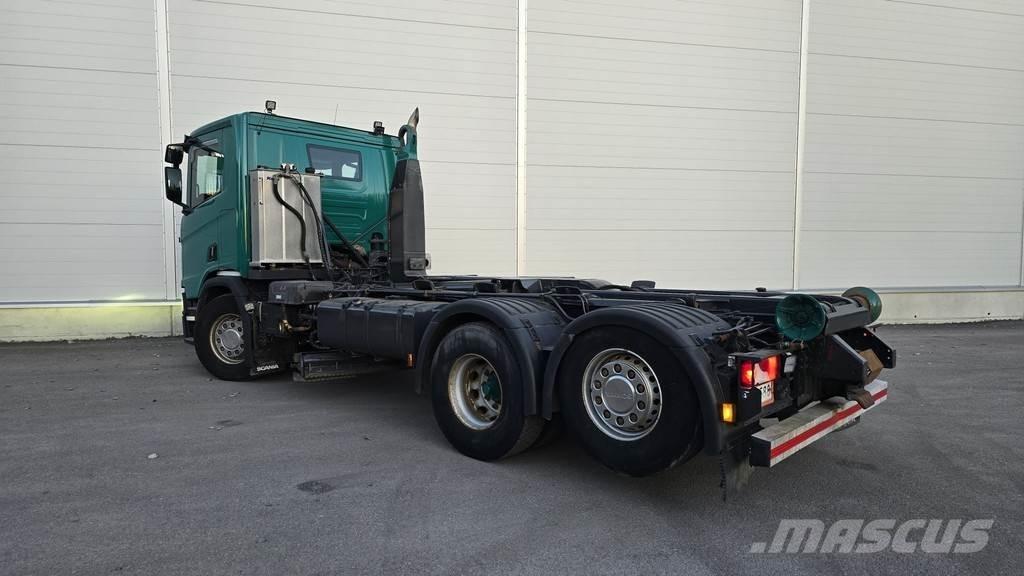 Scania R-serie Rol kiper kamioni s kukama za dizanje