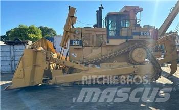 CAT D 10 R II Buldožeri gusjeničari