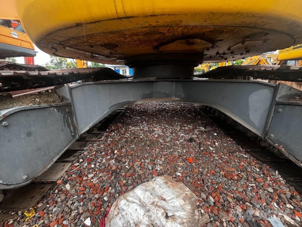 Komatsu PC 138 US Bageri gusjeničari