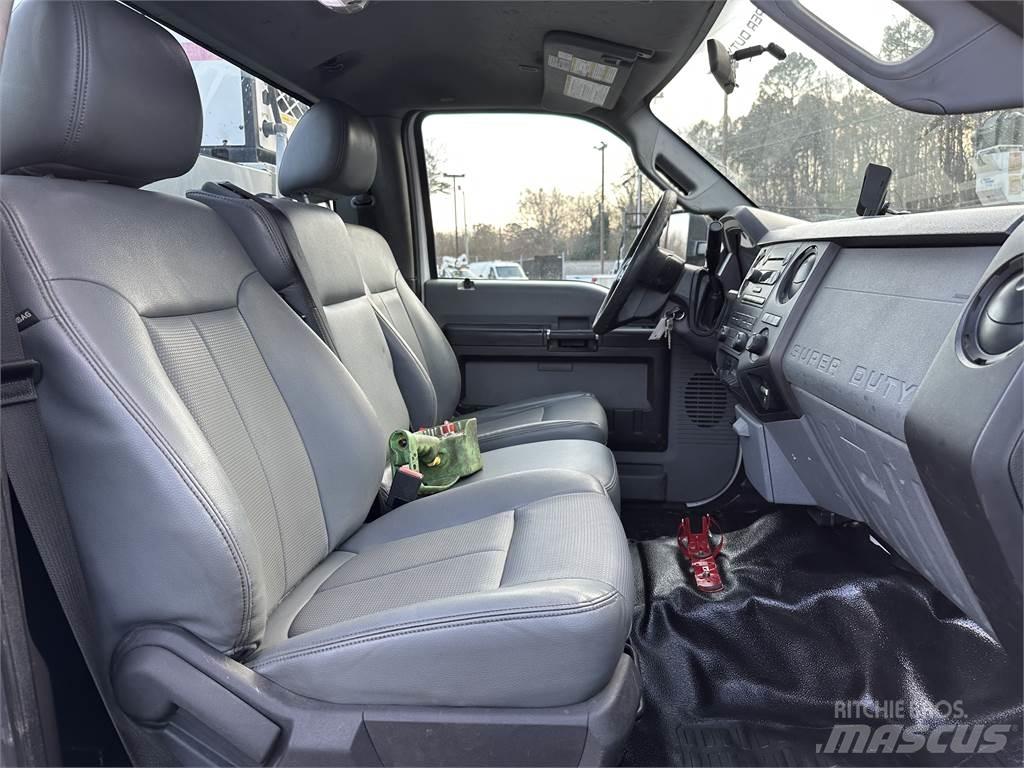 Ford F550 Komunalna vozila