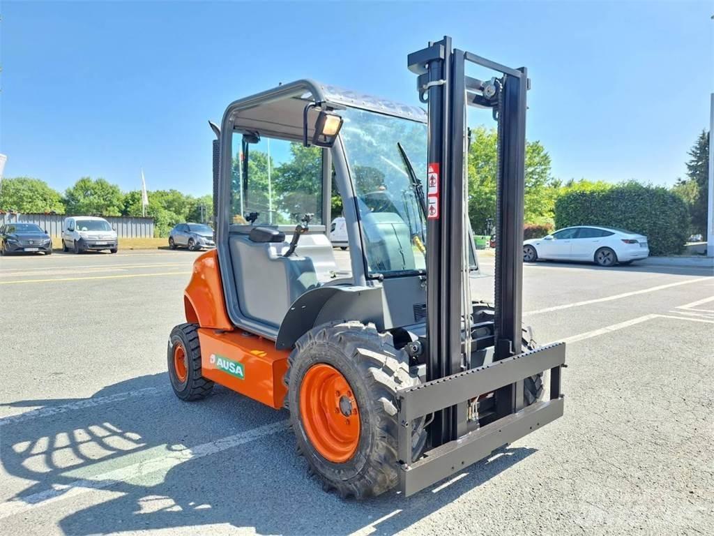 Ausa C150H Terenski viličar