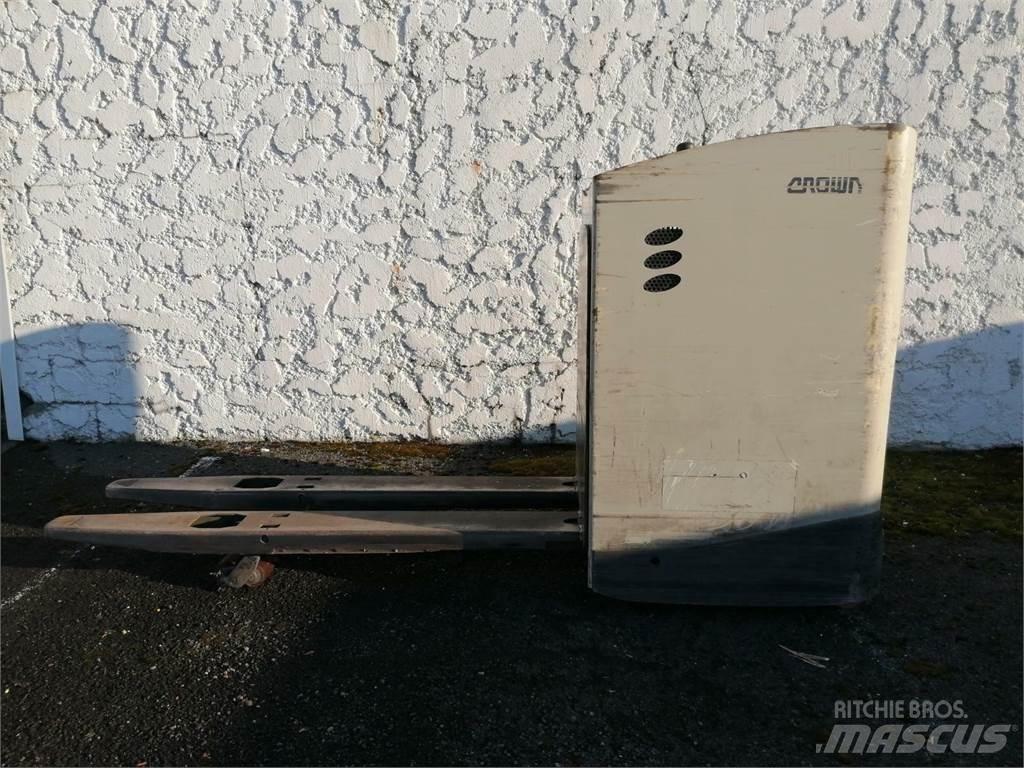 Crown RT4000 Samopogonski ručni viličari