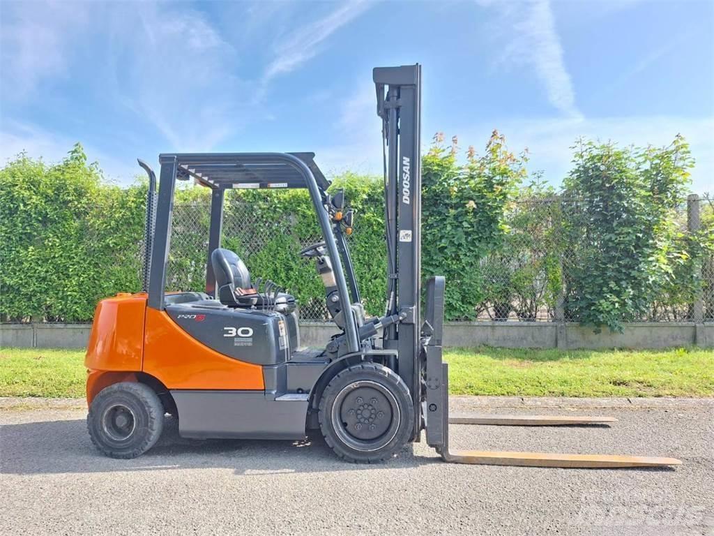 Doosan D30S 5 Viličari - ostalo