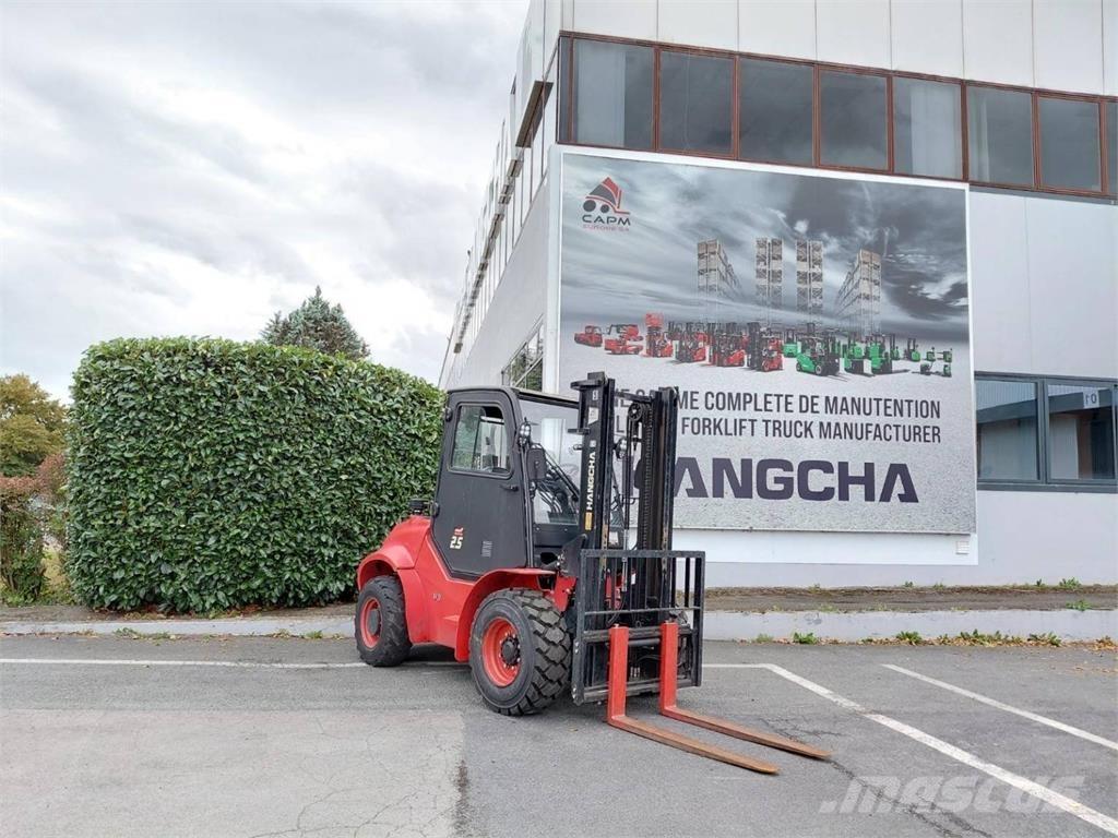 Hangcha TT25-4 Terenski viličar