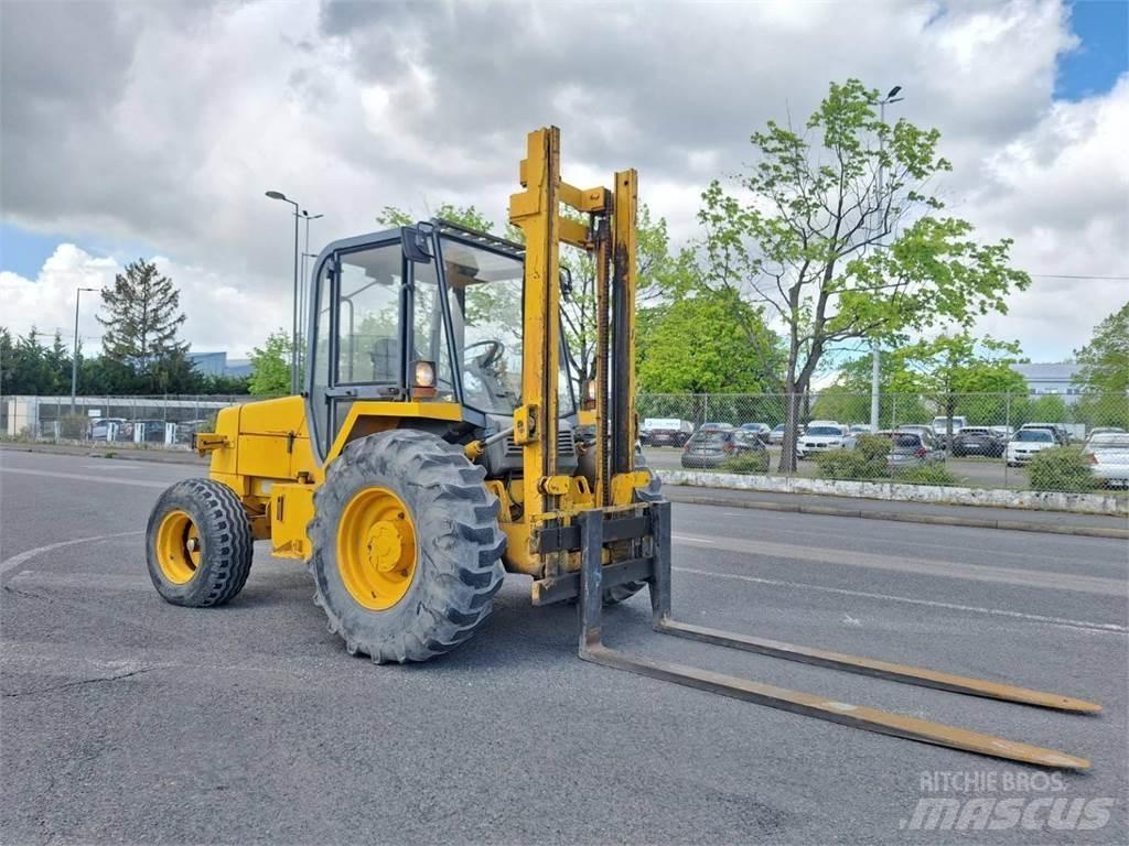 JCB 930-2 Terenski viličar