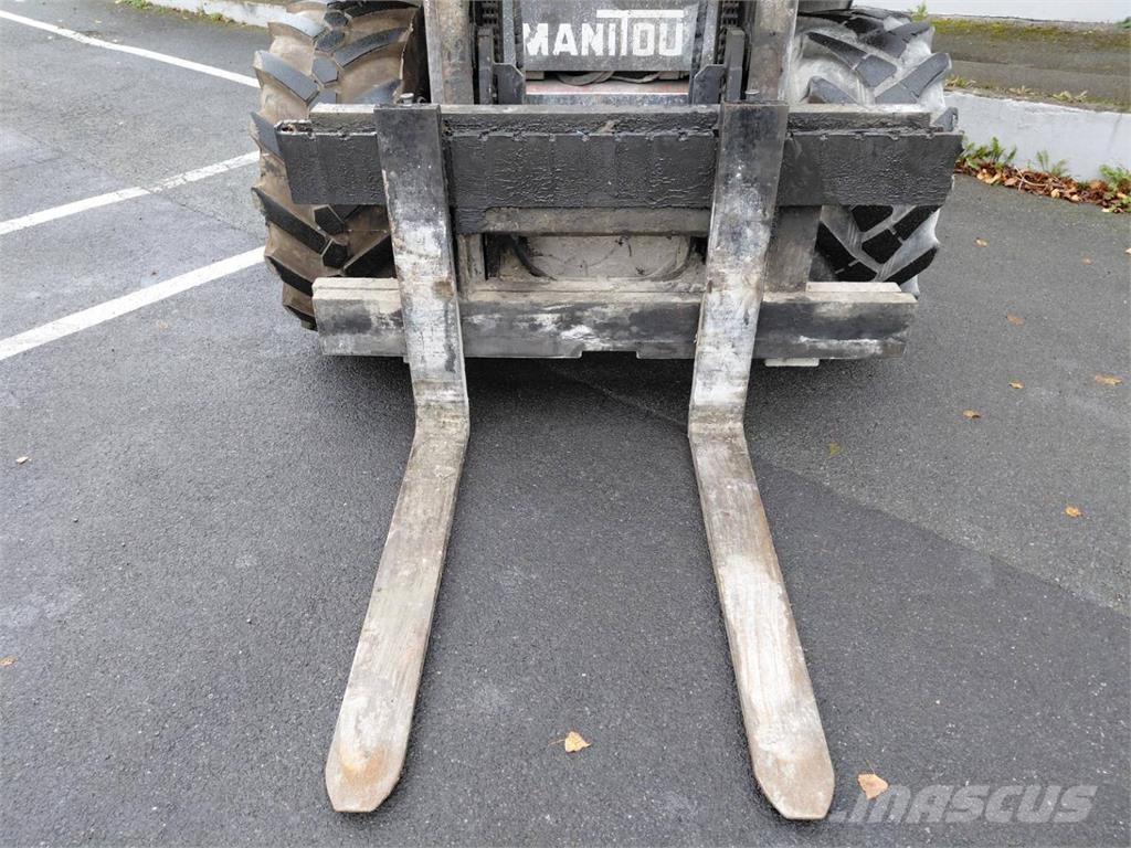 Manitou MC50 Terenski viličar