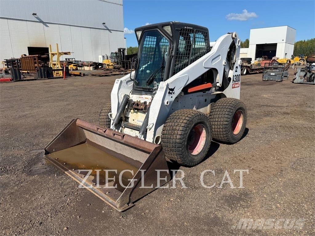 Bobcat A300 Skid steer mini utovarivači