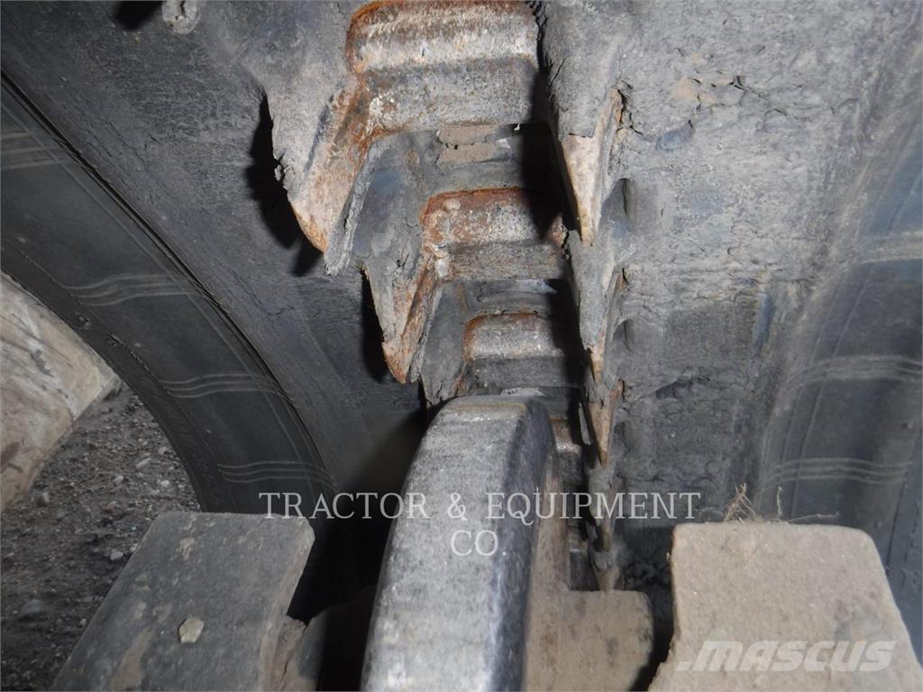 Bobcat T76 Skid steer mini utovarivači