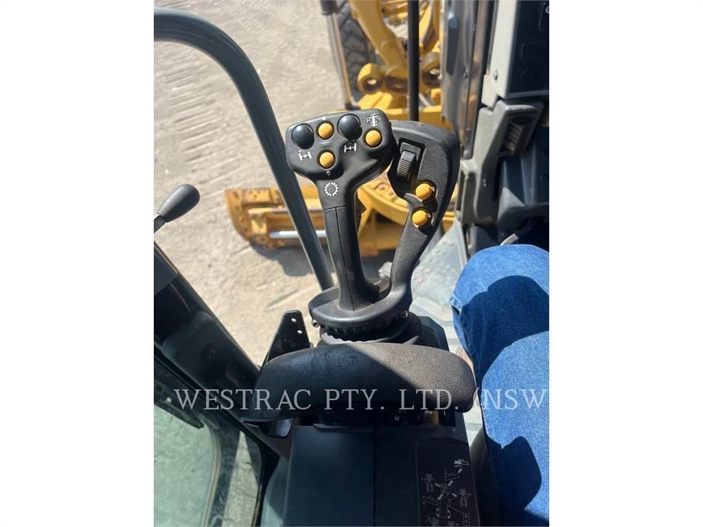 CAT 12M Grejderi
