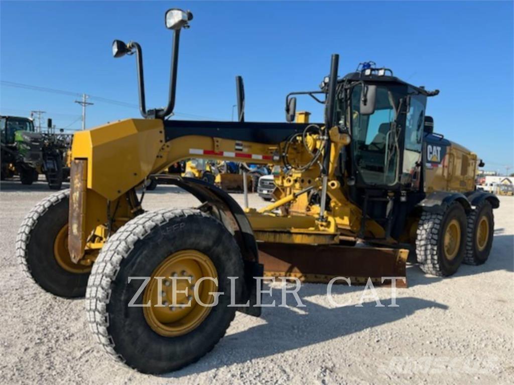 CAT 12M2AWD Grejderi
