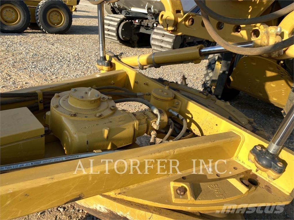 CAT 140 Grejderi