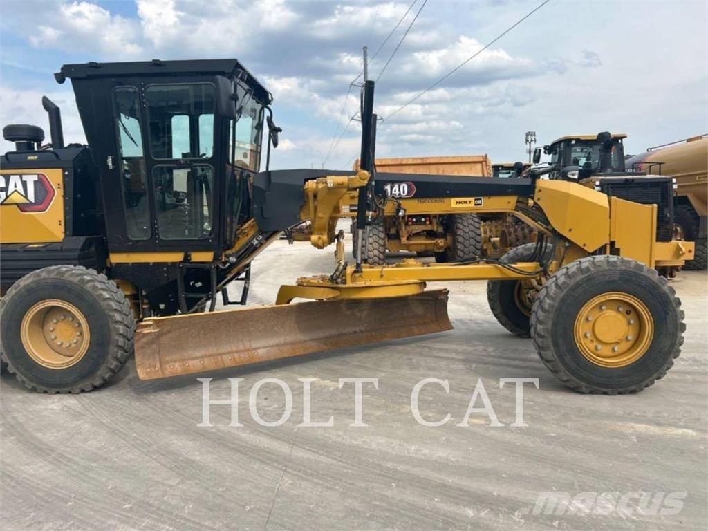 CAT 140 AWD Grejderi