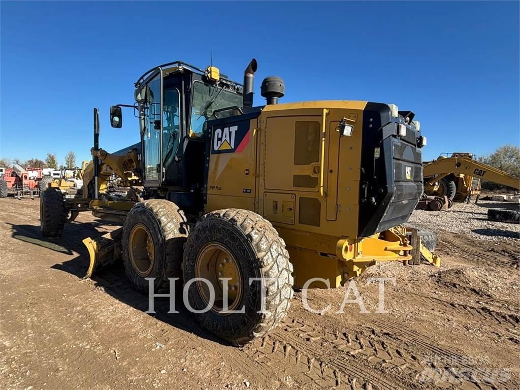 CAT 140M2 AWD Grejderi
