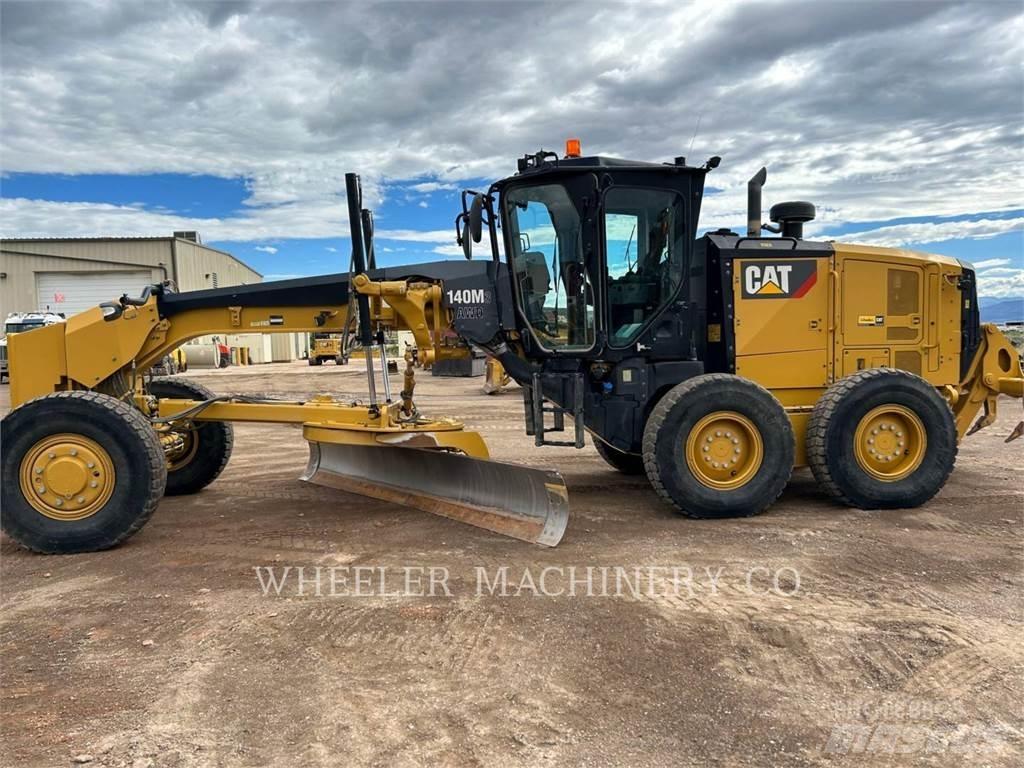 CAT 140M3 AWD Grejderi