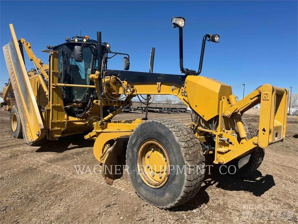 CAT 140M3 AWD Grejderi