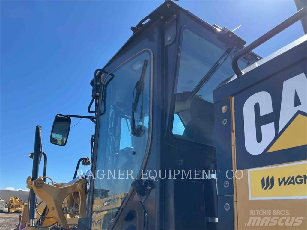 CAT 140M3 AWD Grejderi