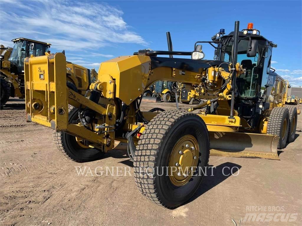 CAT 140M3 AWD Grejderi