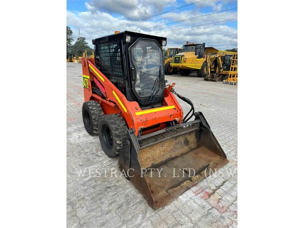 CAT 226B3 Skid steer mini utovarivači