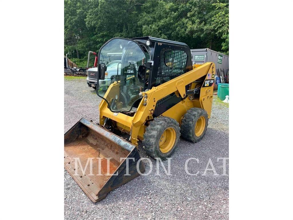 CAT 226D Skid steer mini utovarivači